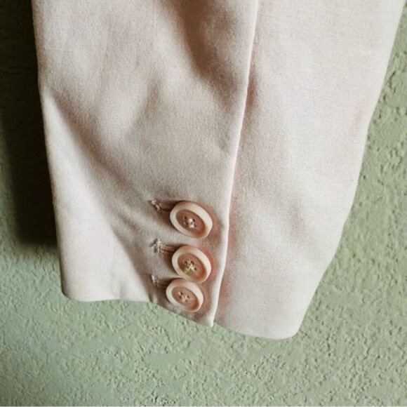 Liz Claiborne Career Pink Blazer Notched Lapel and Fitted Silhouette Size Small - Picture 6 of 9
